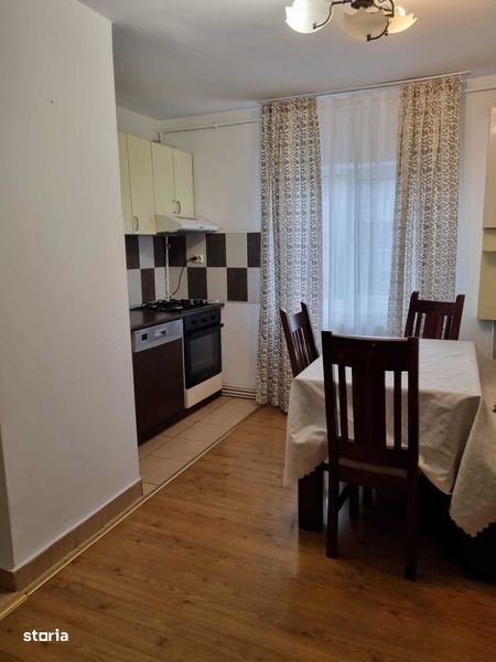 Apartament de inchiriat