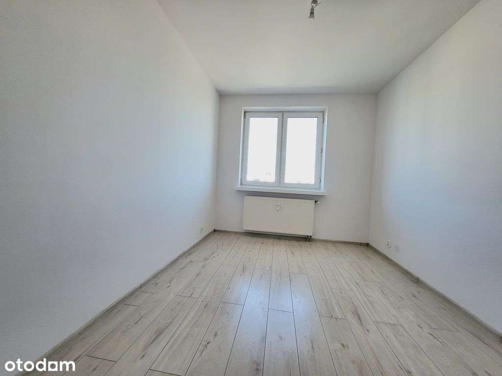 * * 2 pokoje do wejścia * * osiedle Bacieczki* *-9