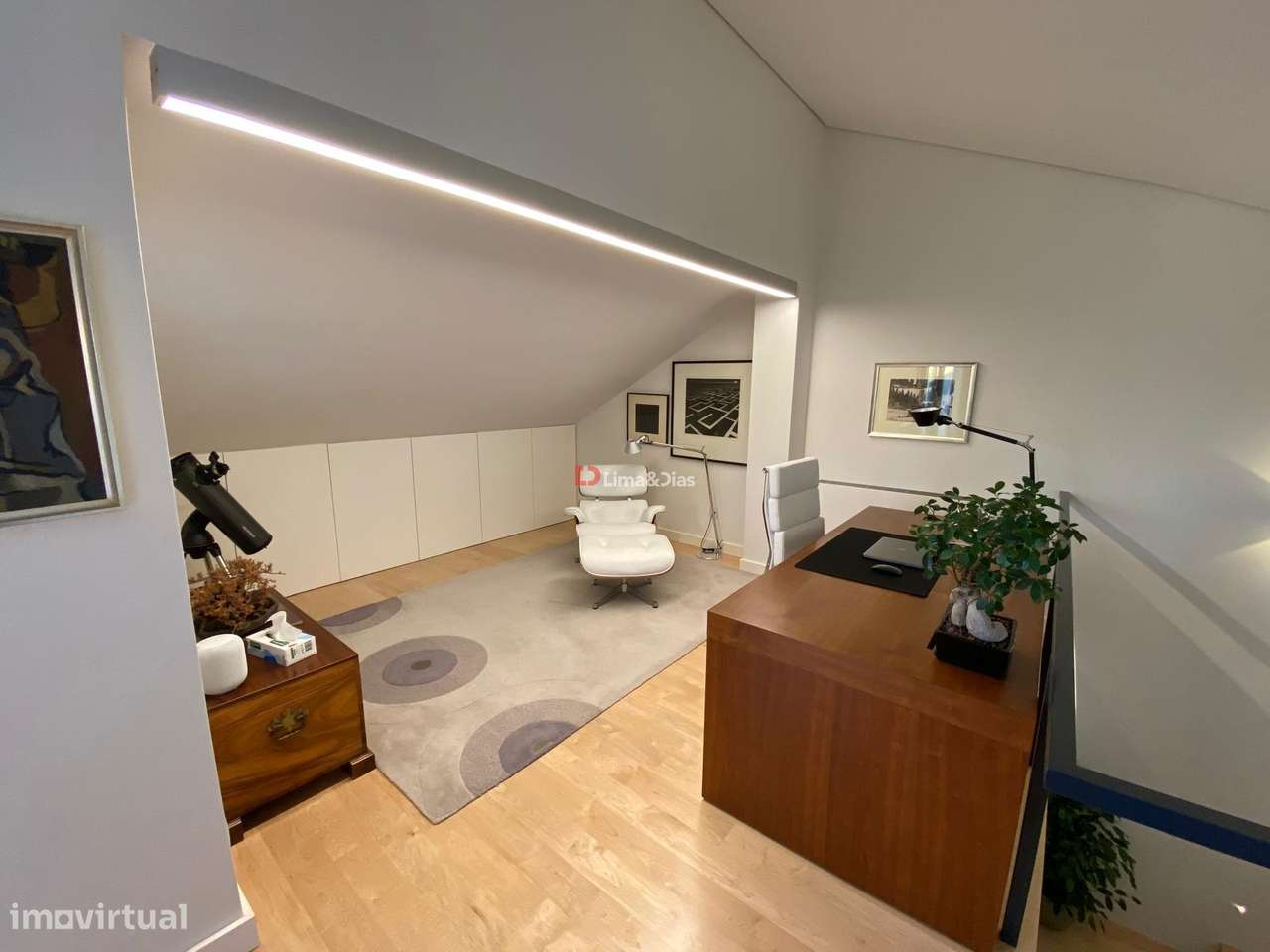 Moradia de Luxo T-3 à praia da Madalena-17