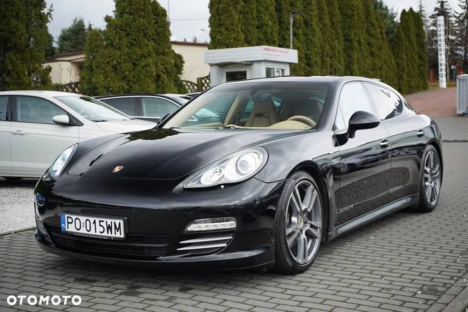 Porsche Panamera 4 PDK - 1