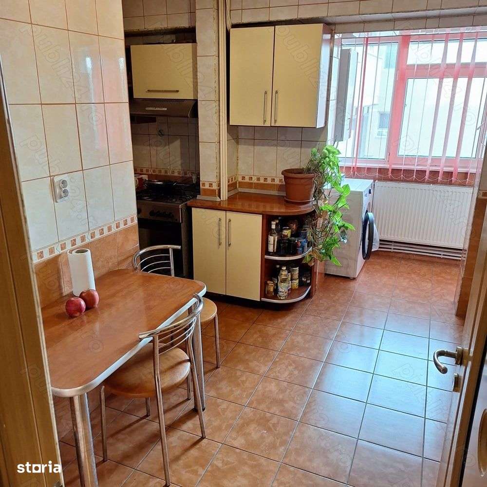 De vânzare apartament 3 camere Buzăului 90 MP - Imagine principală: 2/9