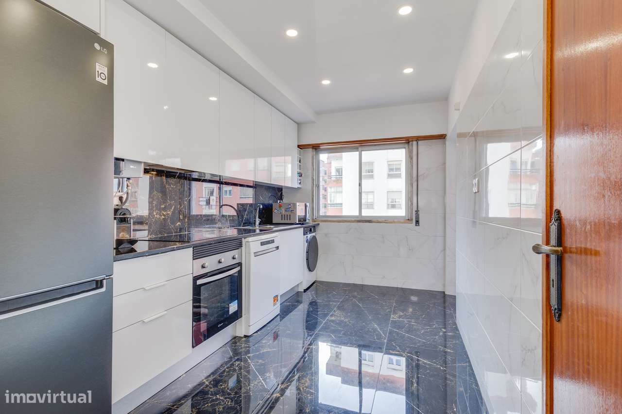 Apartamento T3 com 2 casas de banho em Agualva-22