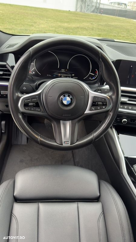 BMW Seria 3 318d Aut. Edition M Sport Shadow - 17