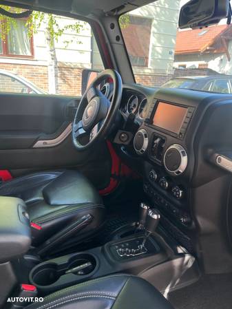 Jeep Wrangler Unlimited 2.8 CRD AT Rubicon - 21