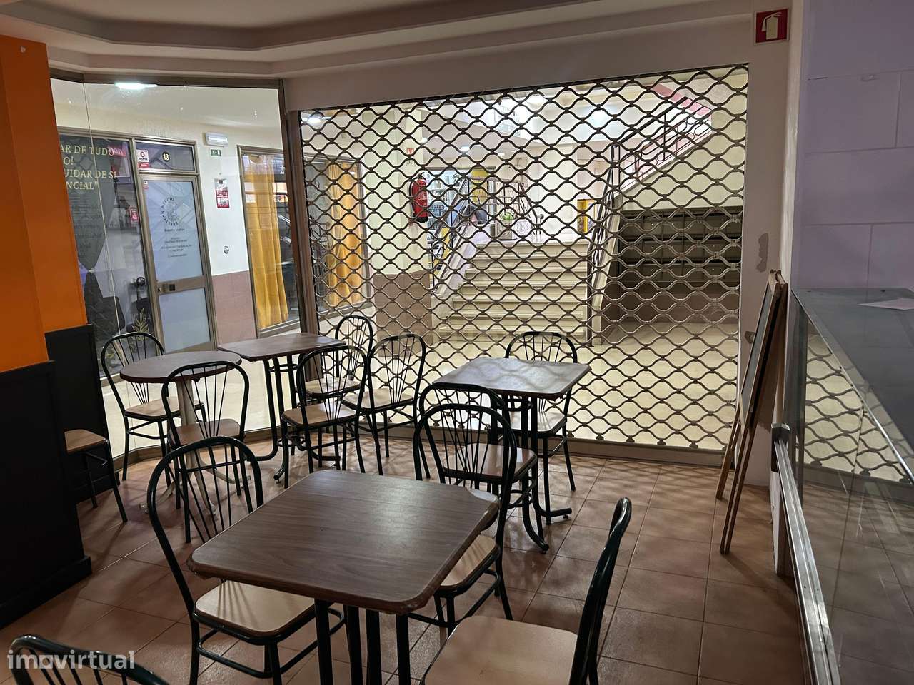 Loja + arrecadação (Centro Comercial Scala, Alverca do Ribatejo) - Grande imagem: 3/22