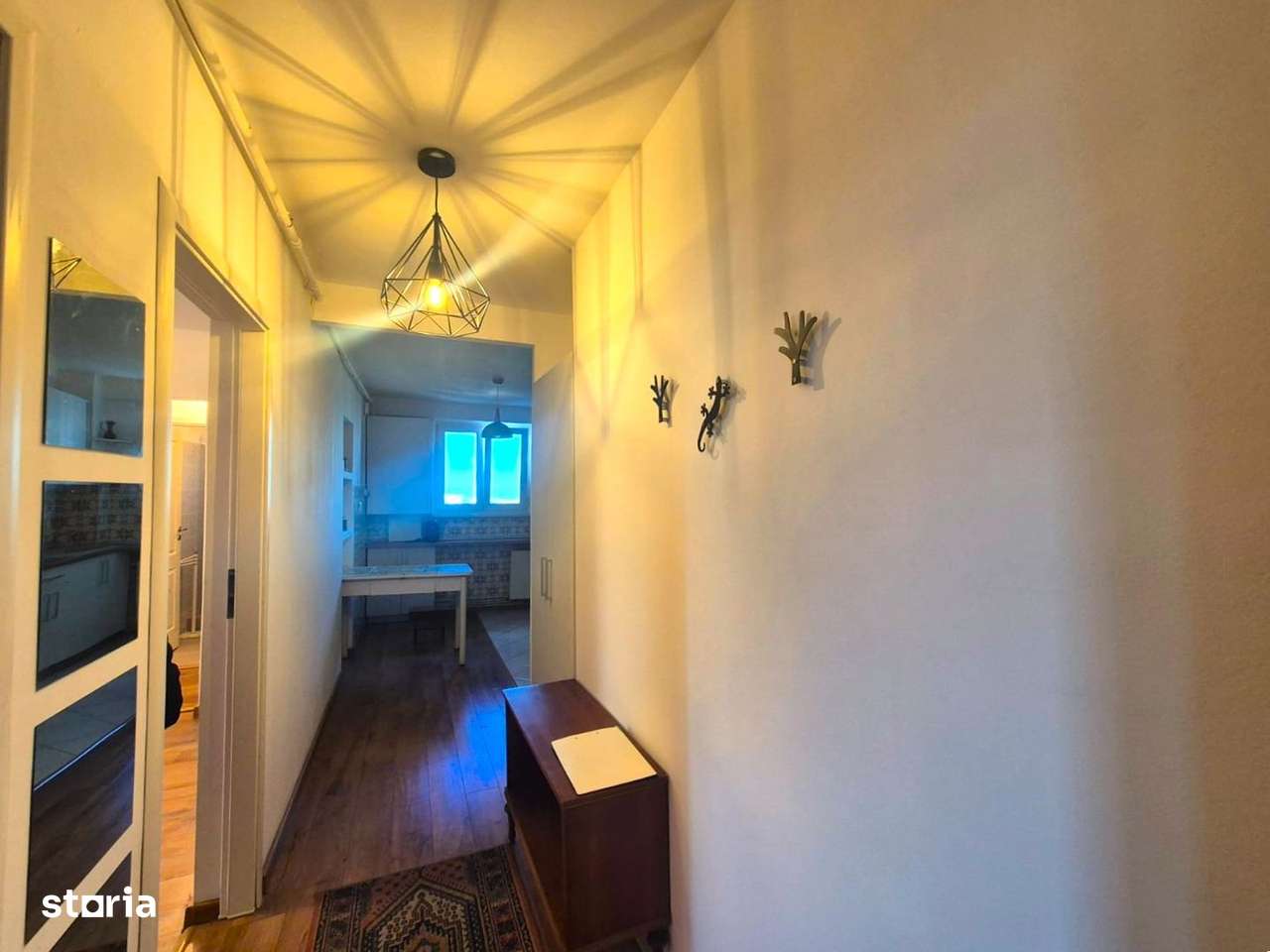 Zona Piata Astra, 3 camere, insorit, cu priveliste. - Imagine principală: 3/14