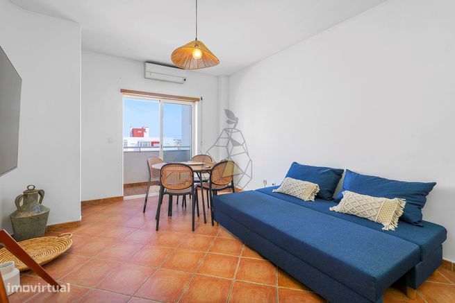 Apartamento com 1 Quarto  na Urbanização Horta da Raminha  em Portimão-12