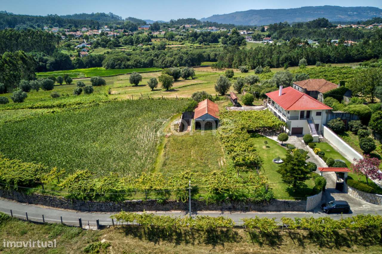 Deslumbrante Moradia T5 em Mato , Ponte Lima - Grande imagem: 5/48