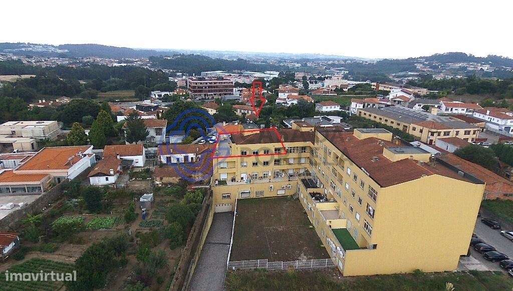 Fantástico apartamento T3, terraço de 115m2, duas garagens individuais - Grande imagem: 4/49