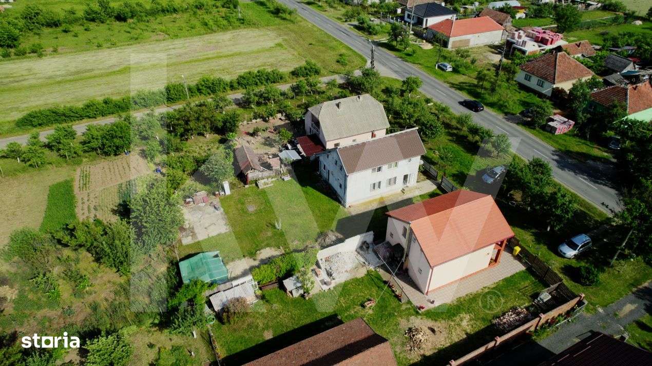 Casa spatioasa in Frumuseni, cu teren generos de 1200 mp - Imagine principală: 4/19