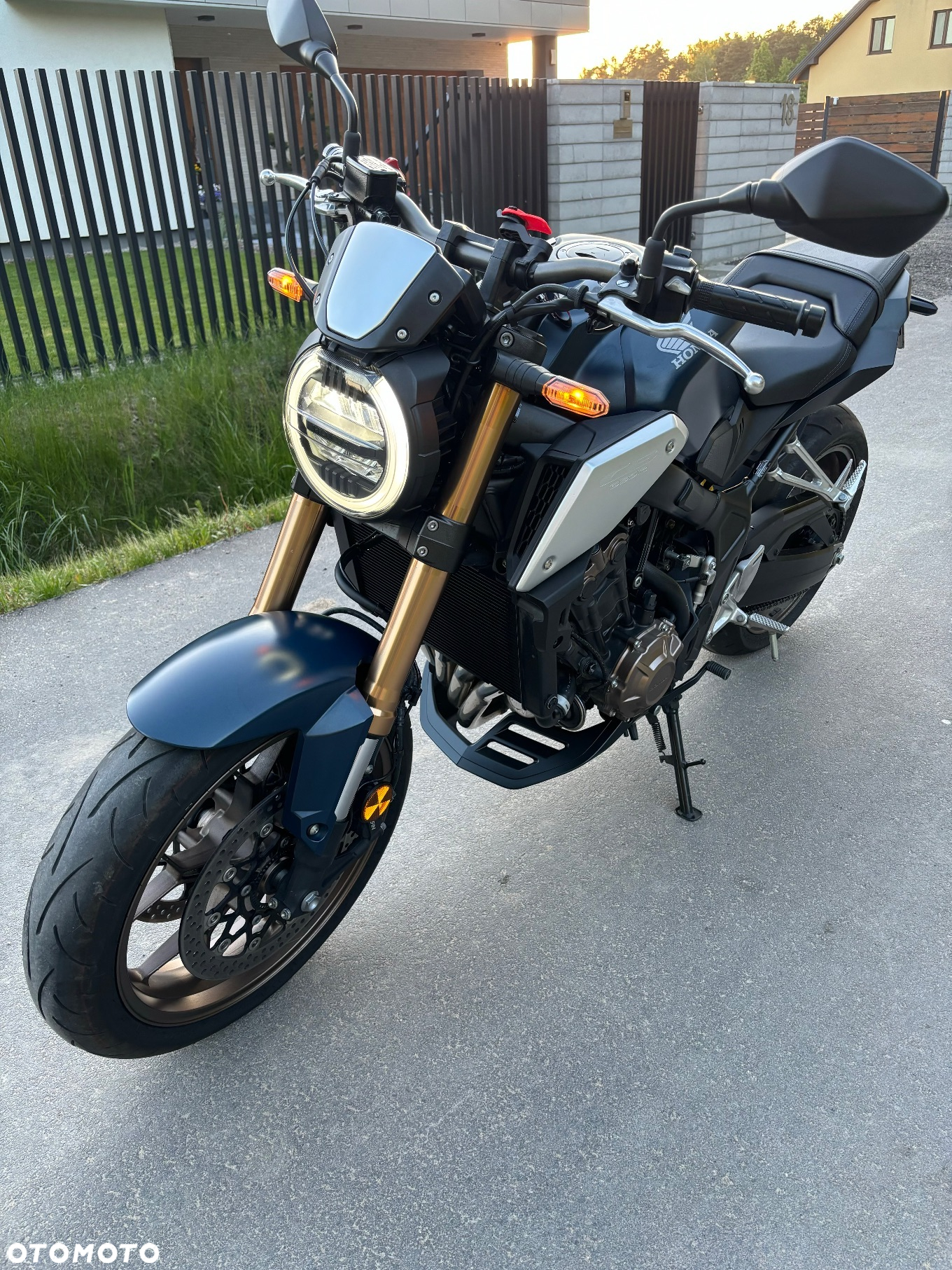 Honda CB - 3