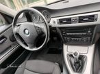 BMW 320 - 17