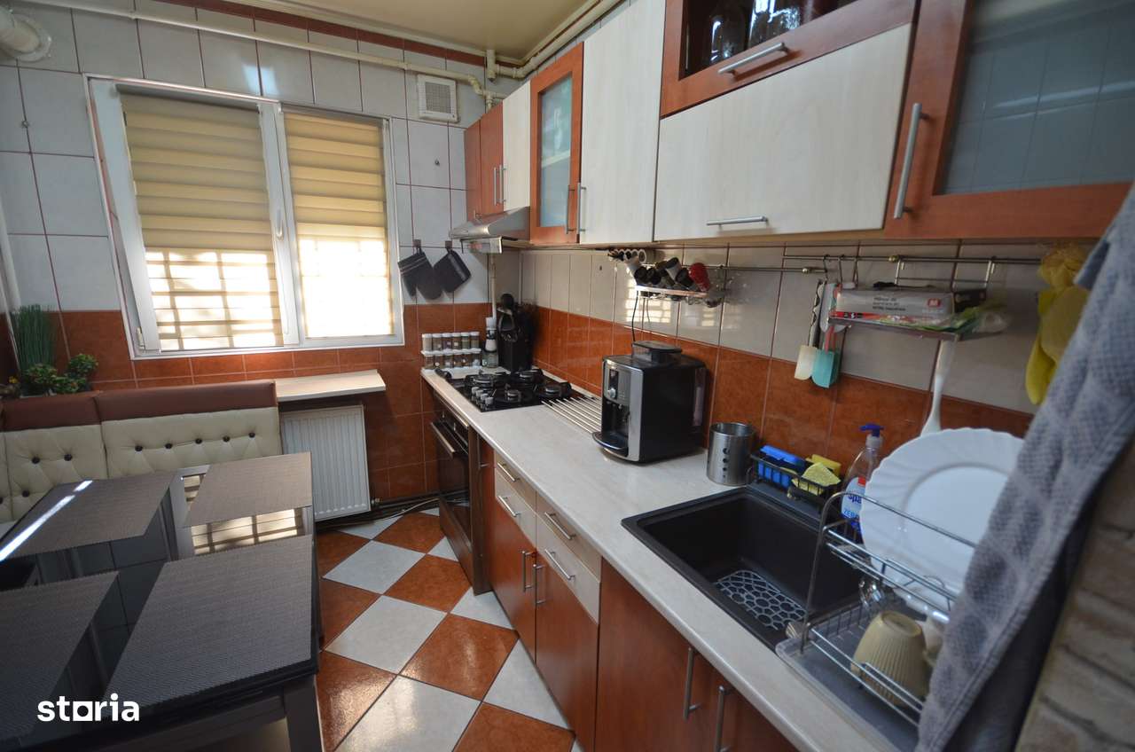 Apartament 3 camere - Aparatorii Patriei - metrou - centrala proprie-5