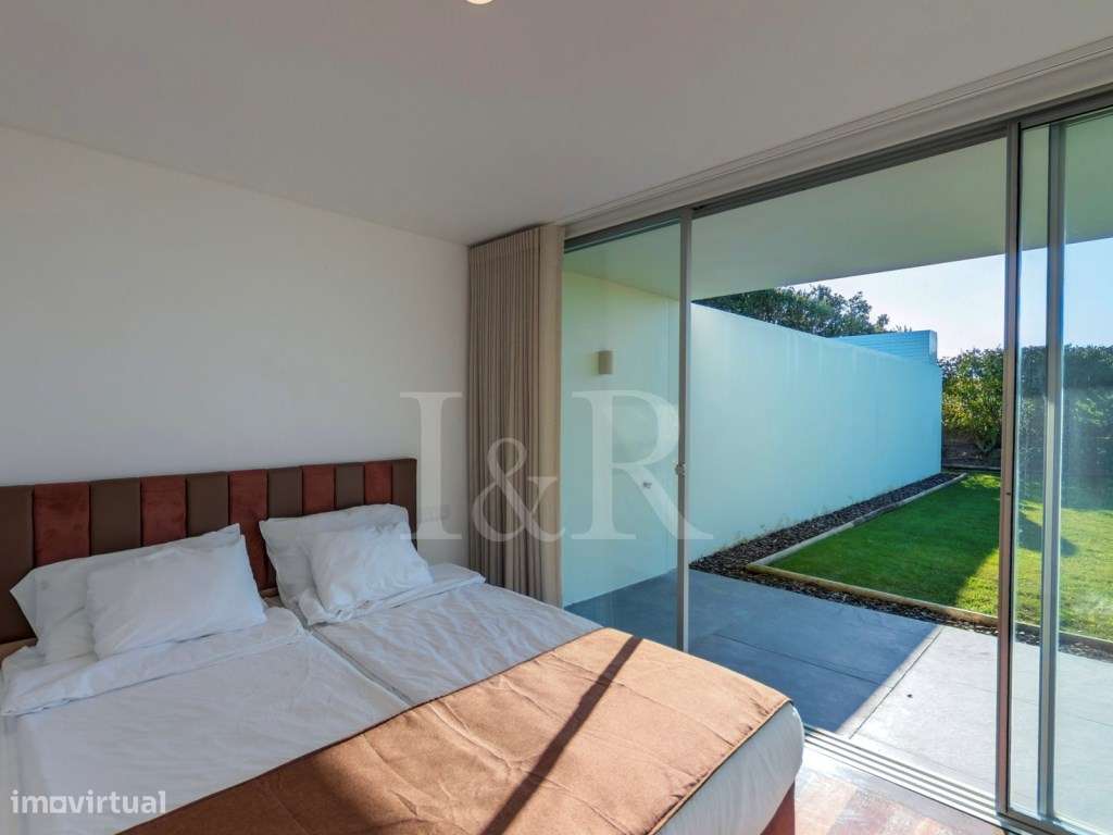 Moradia T4 com jardim e piscina junto à Lagoa de Óbidos-7