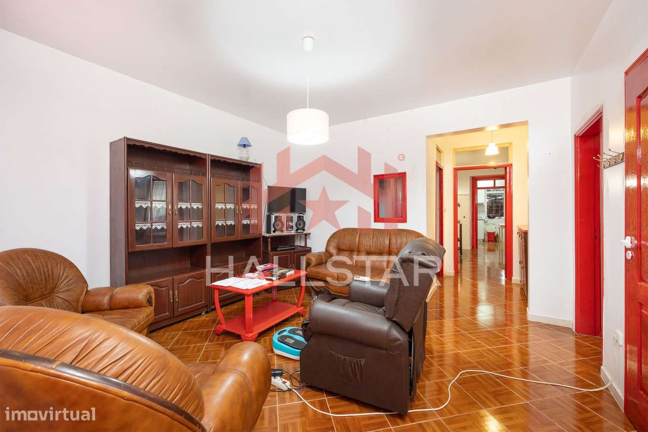 Moradia T3 Térrea / Aquecimento Central / Vieira de Leiria - Grande imagem: 5/27