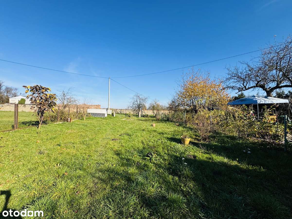 Przestronne mieszkanie z ogródkiem i garażem, Domanice, gm. Mietków-3