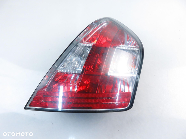 LAMPA PRAWA TYLNA FIAT STILO 46823705 - 1