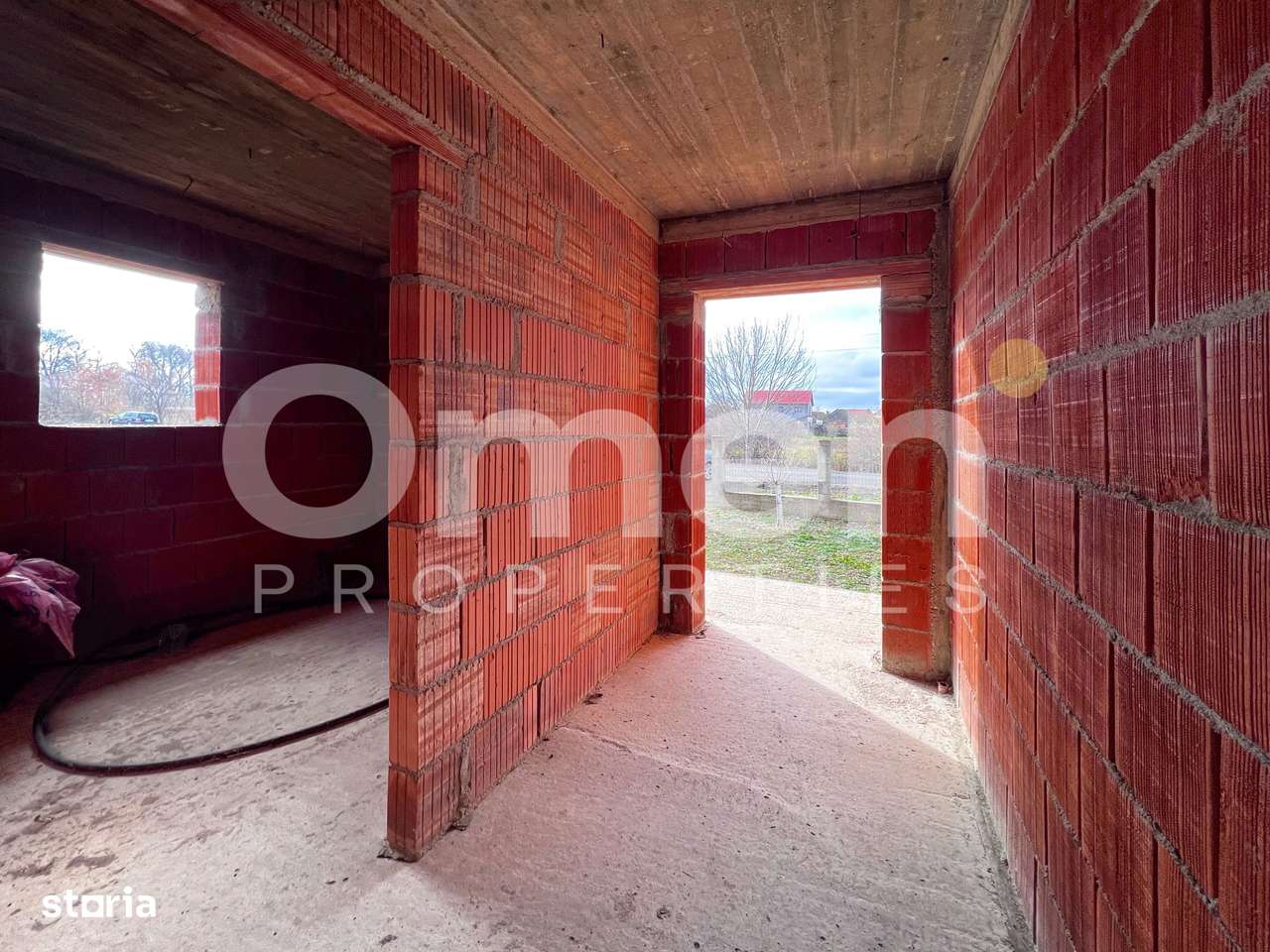 Casa P+M la rosu | 204 mp | 5 ari teren | compartimentare excelenta | - Imagine principală: 3/17
