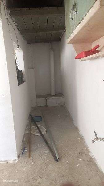 Garagem em São Domingos de Rana - Grande imagem: 4/5