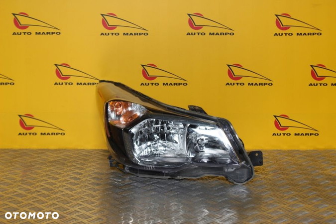 SUBARU FORESTER 2013- REFLEKTOR LAMPA CIEMNA R USA - 2