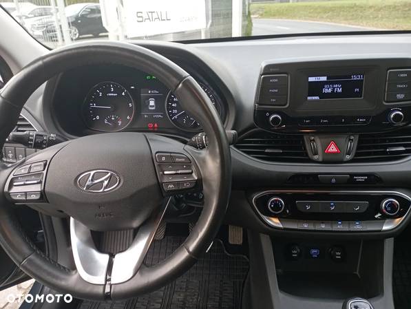 Hyundai I30 1.6 D Classic + - 11