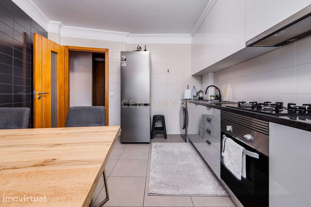APARTAMENTO T1 COM CAVE  | MONTENEGRO 77,72m2-7