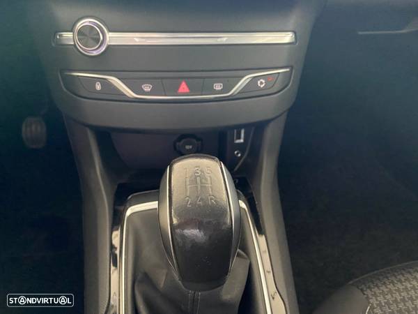 Peugeot 308 SW 1.6 BlueHDi Style J17 - 24