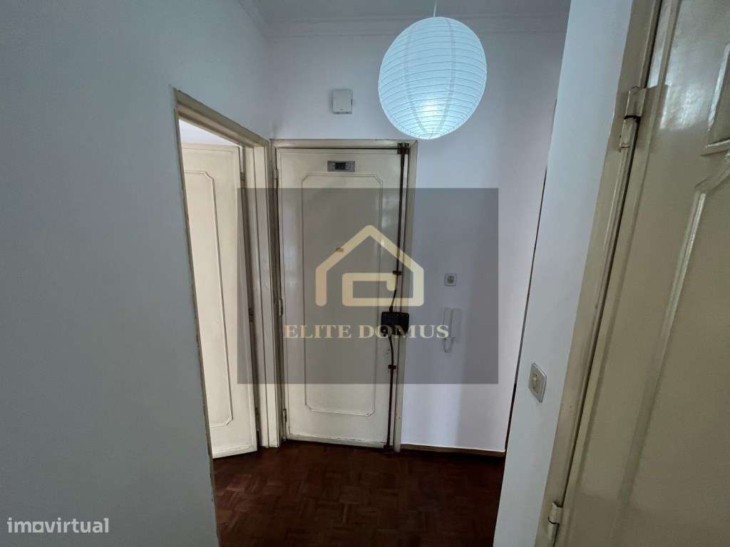 T1 com varandas e prédio com elevador! - Grande imagem: 4/22