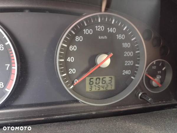 Ford Mondeo 1.8 Ambiente - 3