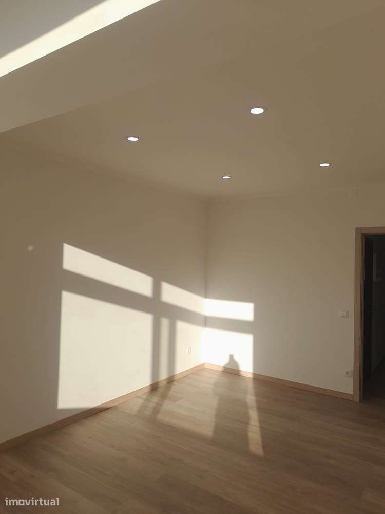 T2 renovado com segurança e vista cidade - Grande imagem: 4/18