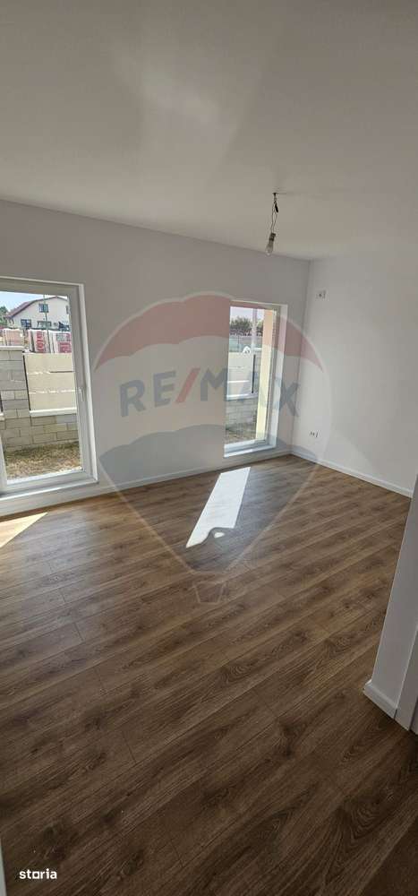 Casă / Vilă cu 4 camere de vânzare - Imagine principală: 3/18