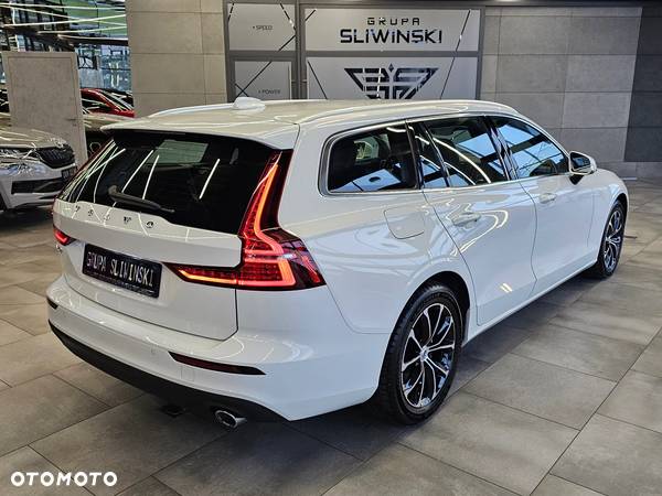 Volvo V60 D4 AWD Momentum - 8