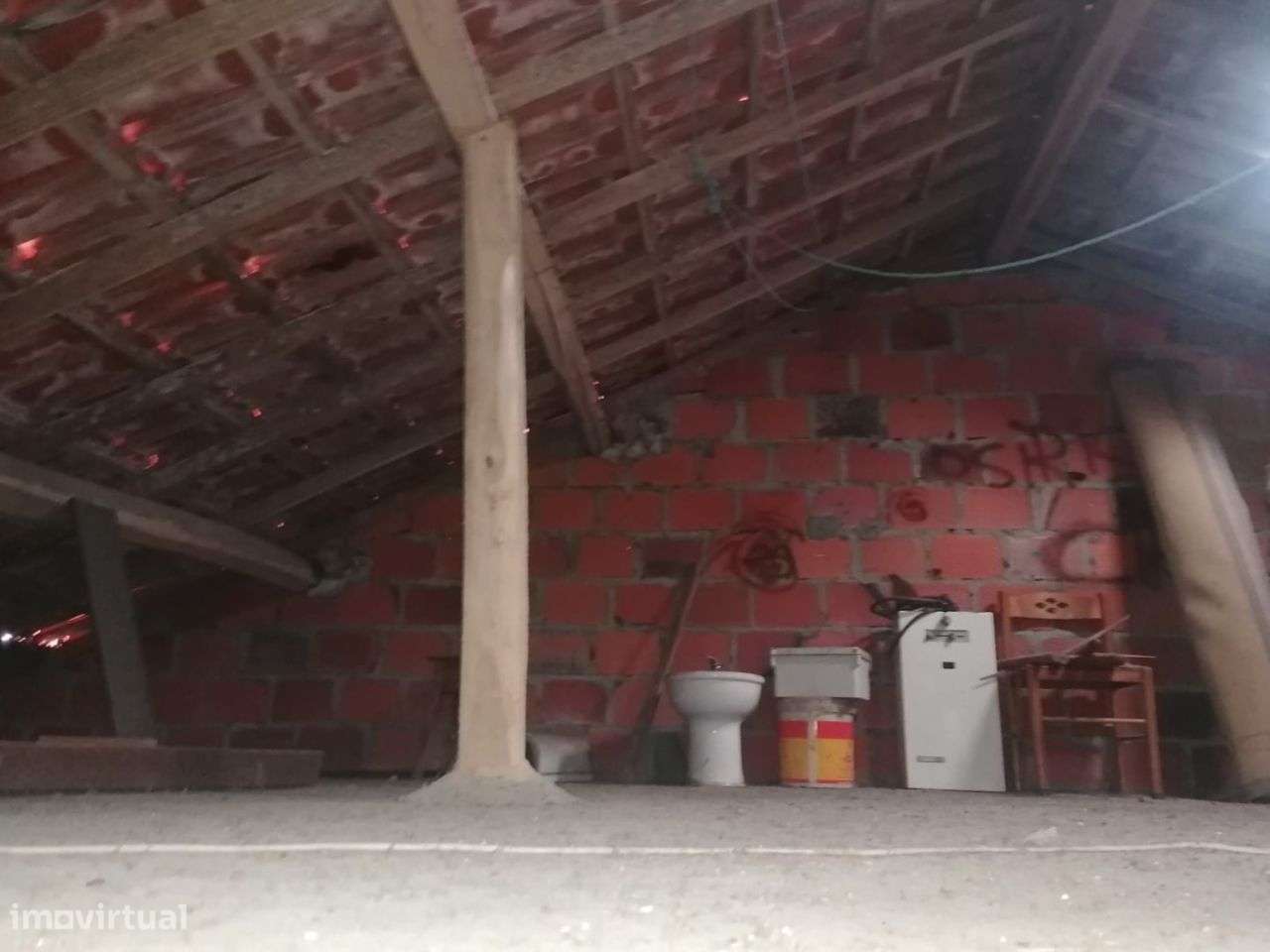 Apartamento T3+T2 com garagem, Amieirinha-Marinha Grande-21