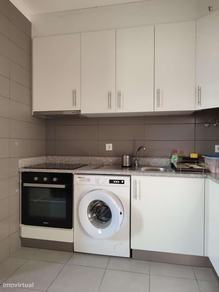 Quarto - localizado em Paranhos Porto - Grande imagem: 4/16