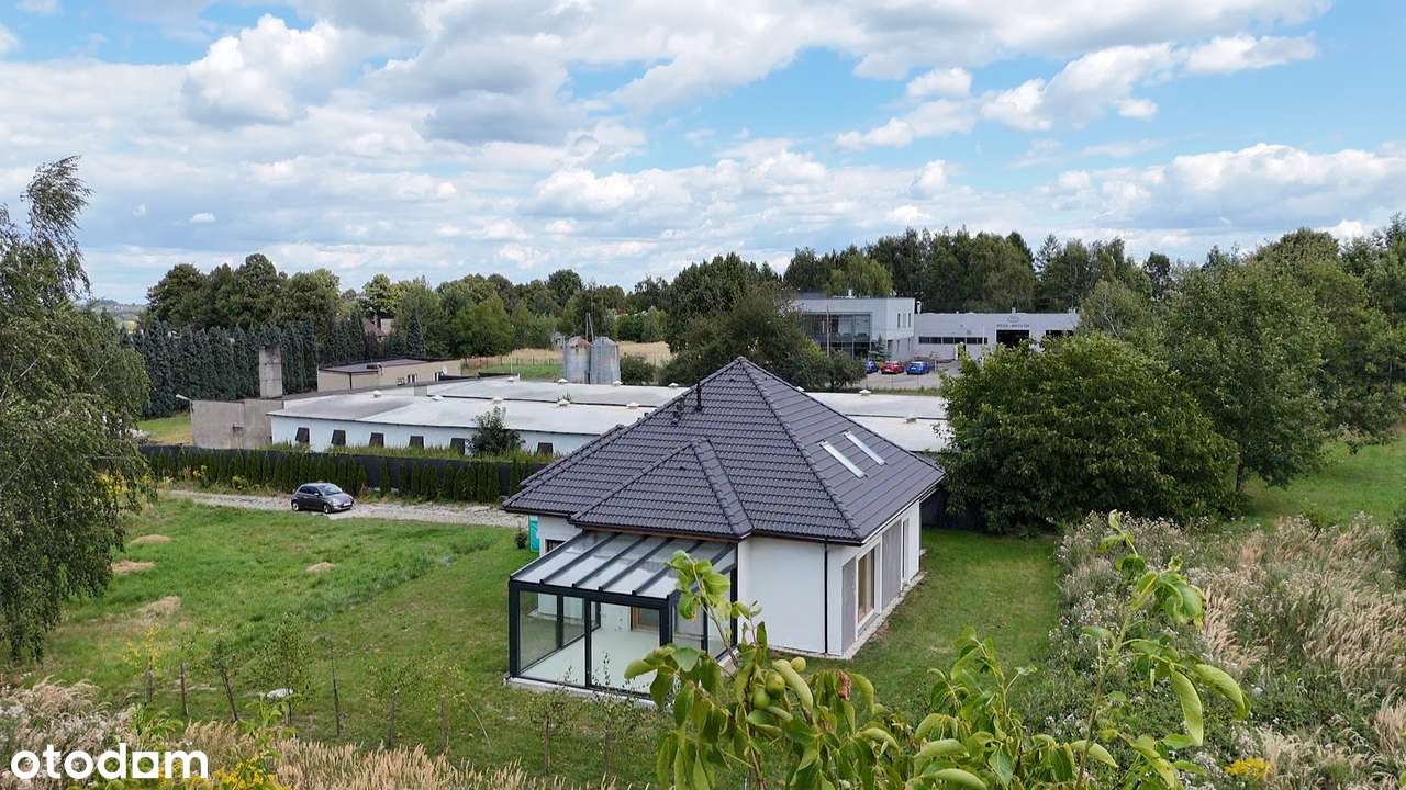 Elegancki wolnostojący Dom w cichej okolicy z ogrodem zimowym - Pełny obrazek: 4/20