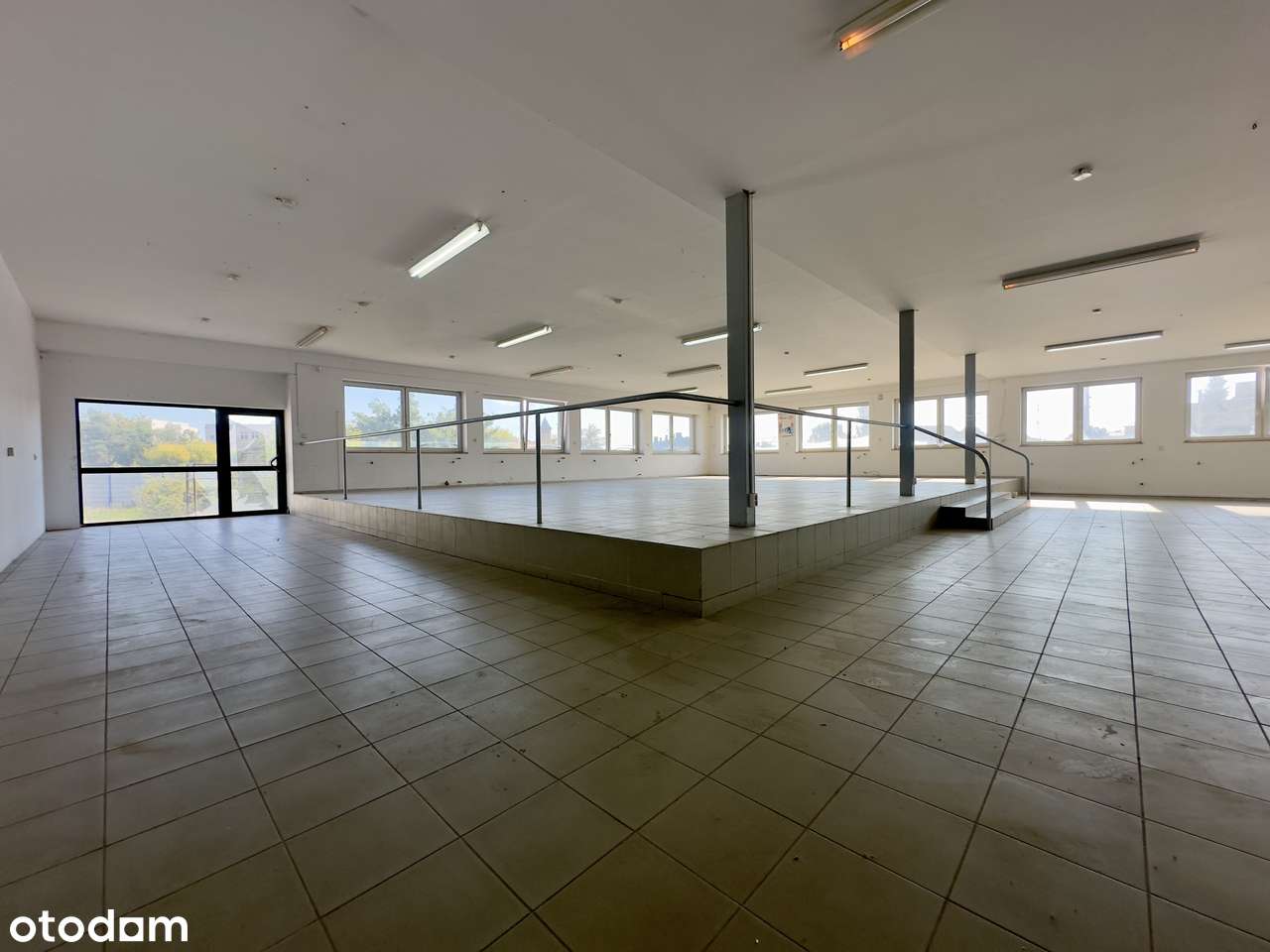 Lokal użytkowy 589 m² | Luboń, ul. Dworcowa | 980 000 zł-11