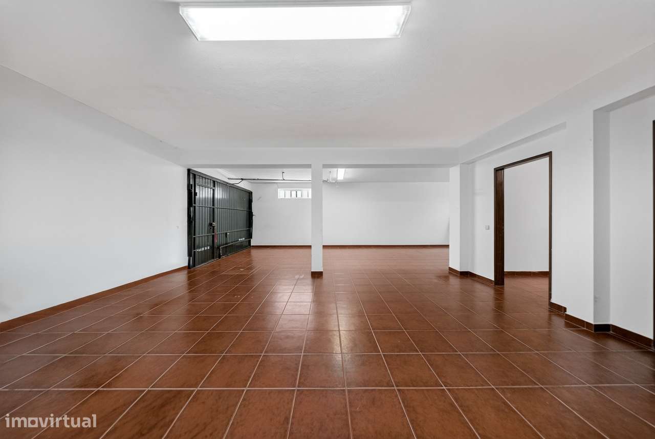 MORADIA T4 C/ GARAGEM FECHADA | MINDE - ALCANENA-35