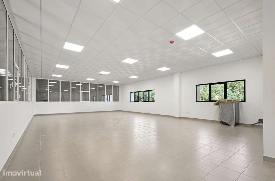 Armazém à venda , Quinta de Matos-11