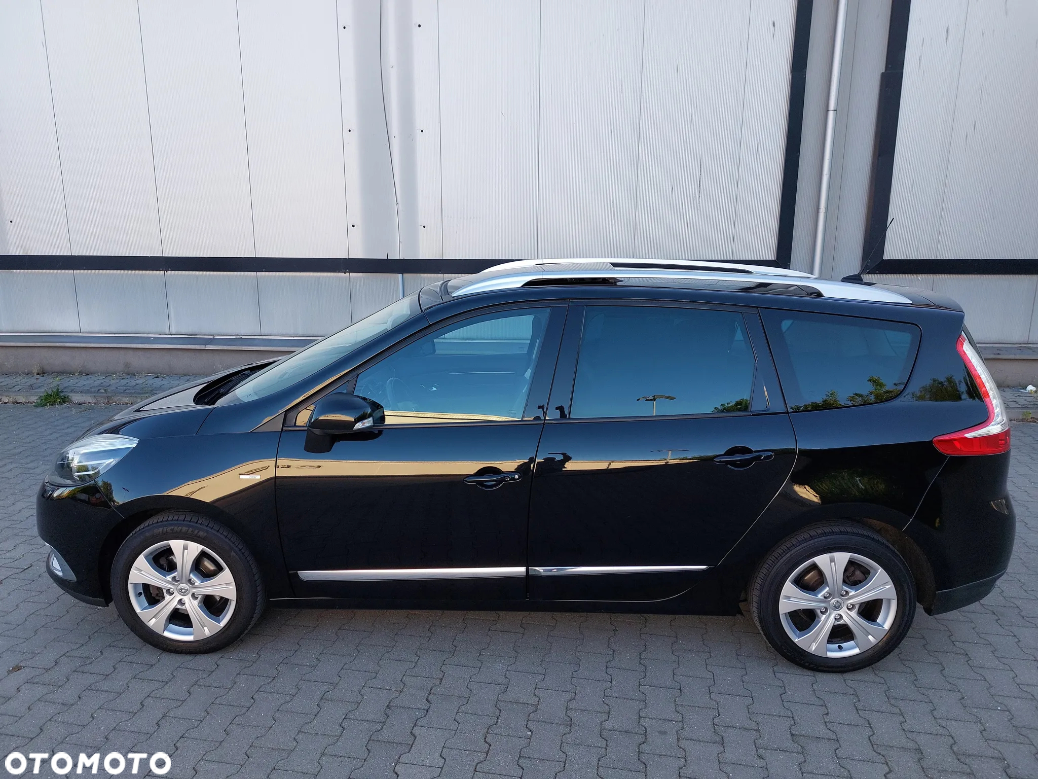 Renault Scenic 1.6 dCi Energy Bose Edition S&S - 4