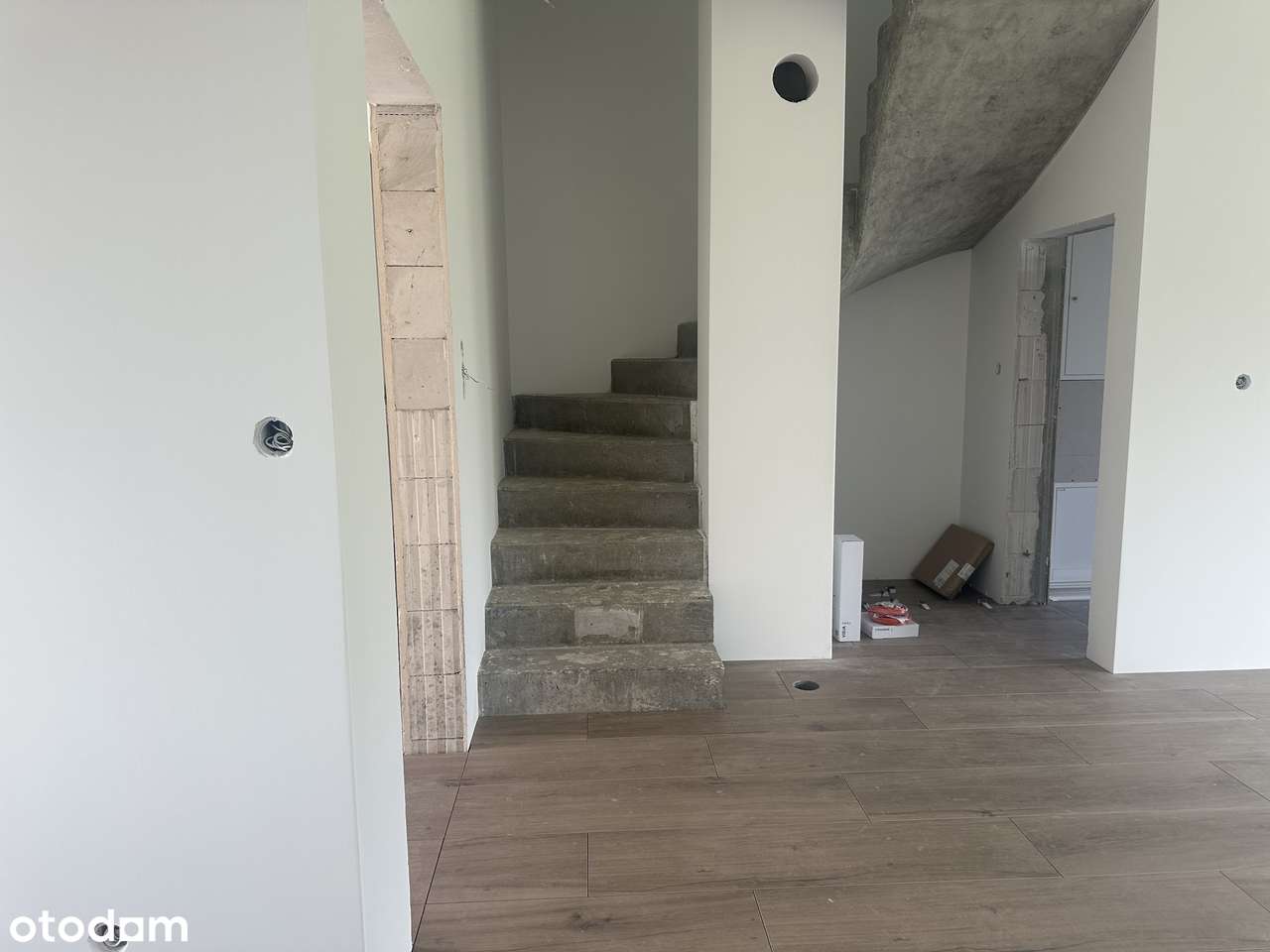 Nowoczesne mieszkanie z ogrodem-8