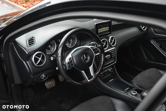 Mercedes-Benz Klasa A 250 4-Matic AMG Line - 14