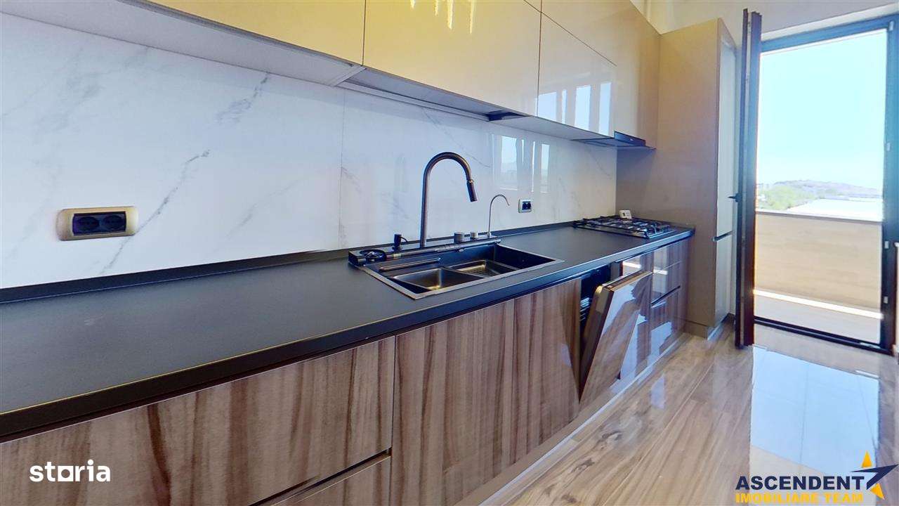 Apartament de lux cu parcare si vedere panoramica, in zona Coresi–Trac - Imagine principală: 4/15