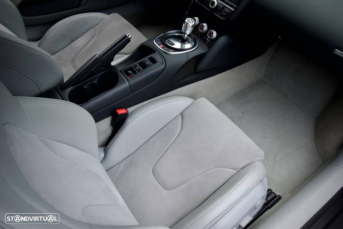 Audi R8 Spyder 5.2 FSi V10 quattro R-tronic - 20