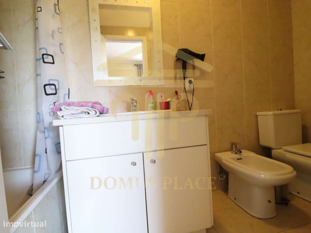 Apartamento T3 no Castelo da Maia com Terraço, 3 Frentes e Lugar de...-28