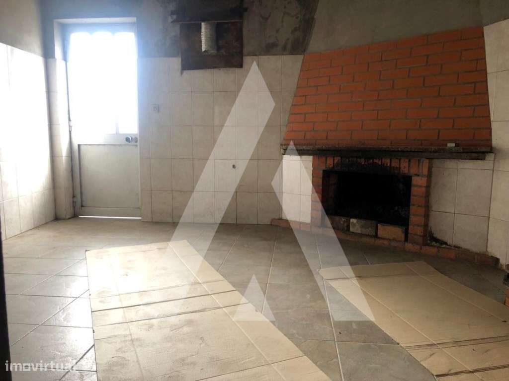 Moradia Isolada T2 na zona de Águeda - Grande imagem: 2/18