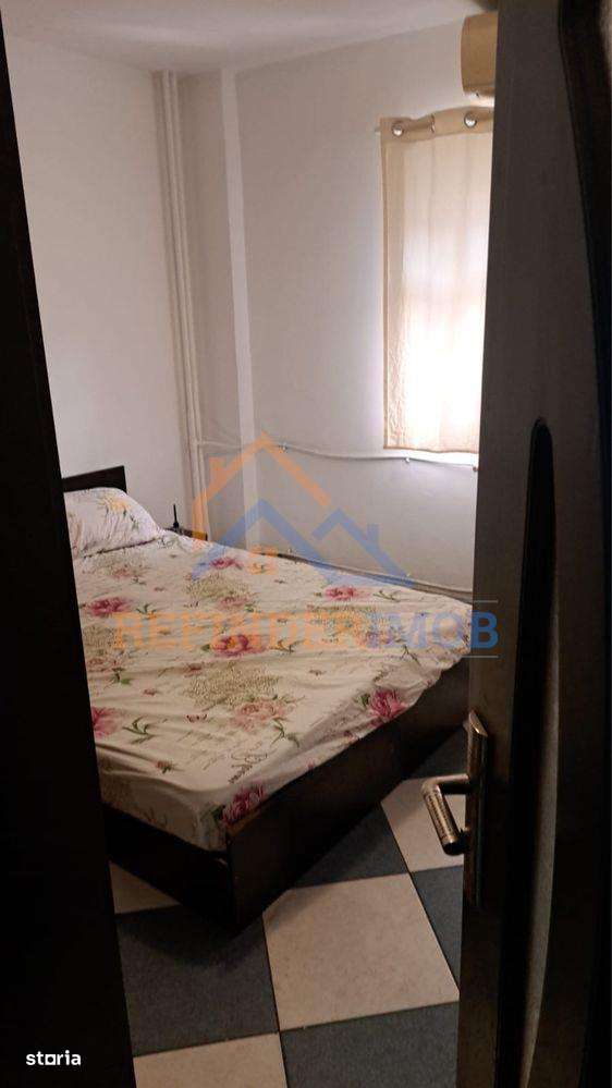 Apartament de vanzare cu 2 camere, zona Calea Mosilor-4