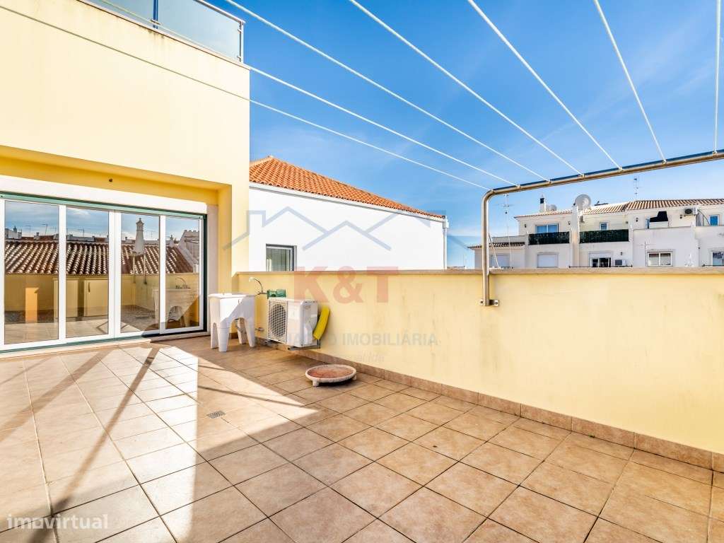 Moradia T5 de Luxo + Apartamento T3 - Lagoa-27