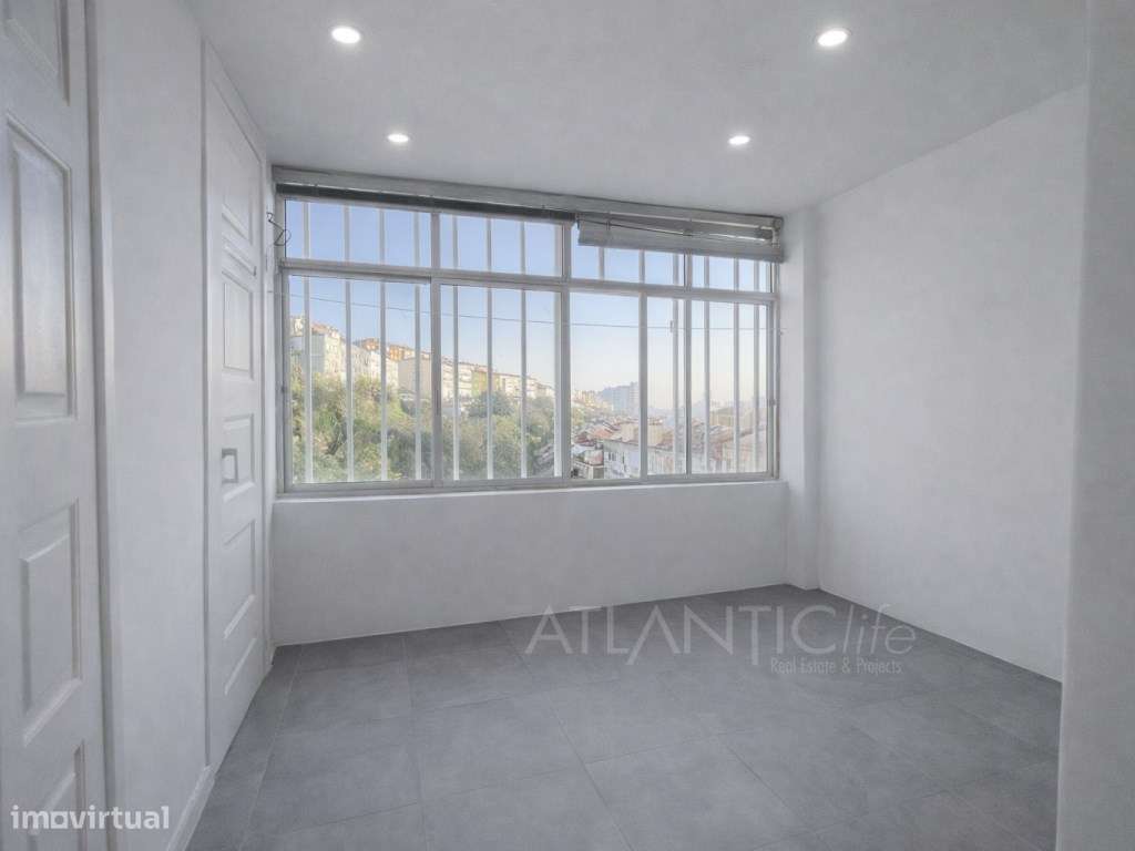 T3 Totalmente Remodelado no Centro de Queluz-4