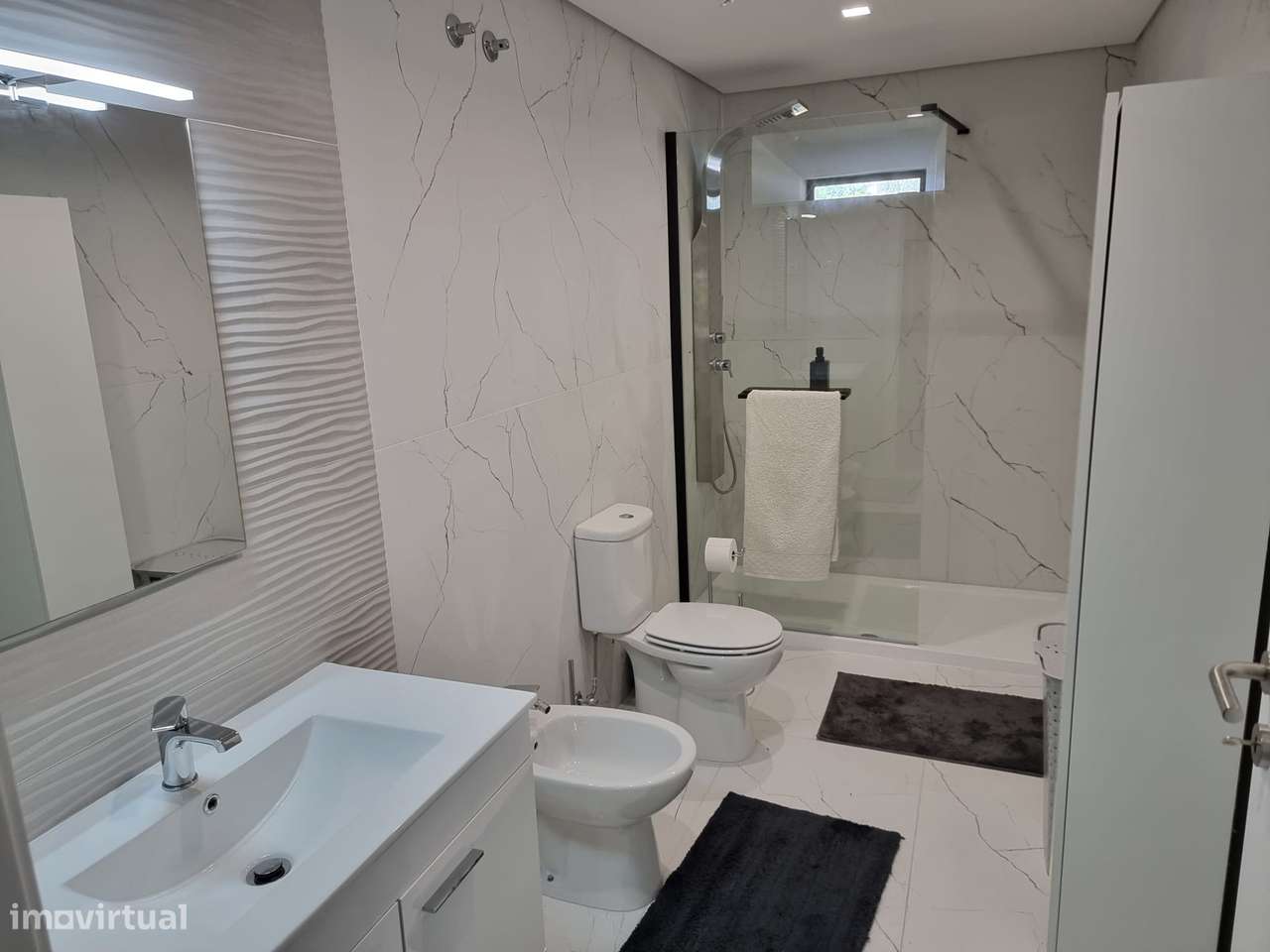 Andar de moradia T2 Equipada/Mobilada , Stª Marta - Grande imagem: 4/8