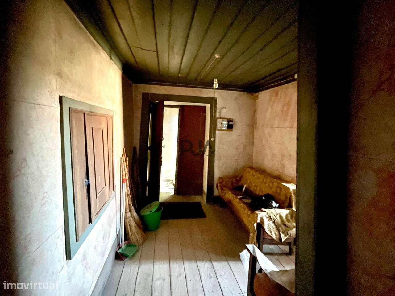 Moradia para recuperar em Vila Nova da Rainha, Tondela - Grande imagem: 3/12